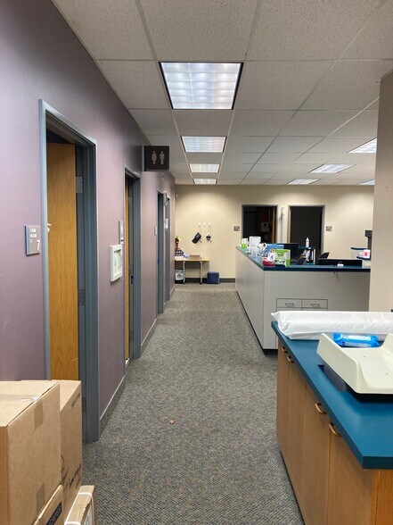 More Photos Of 2150 NE Division St, Gresham Medical For Lease