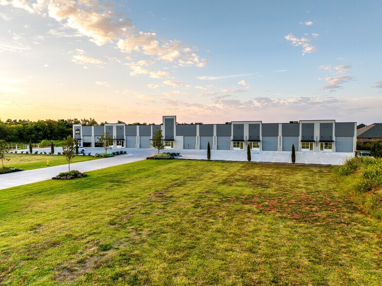 More Photos Of 4009 NW 164th Street, Edmond Industrial For Lease