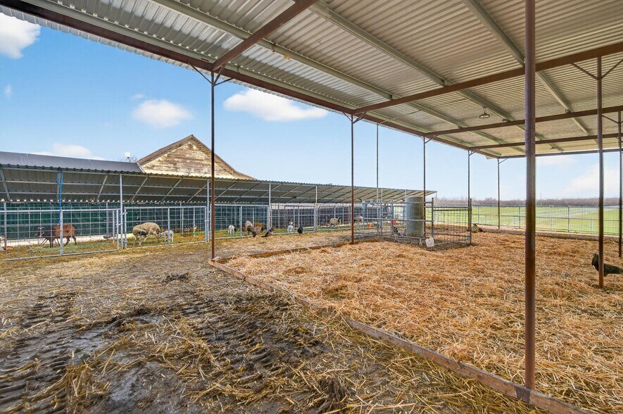 More Photos Of 6873 20th Ave, Lemoore Land For Sale