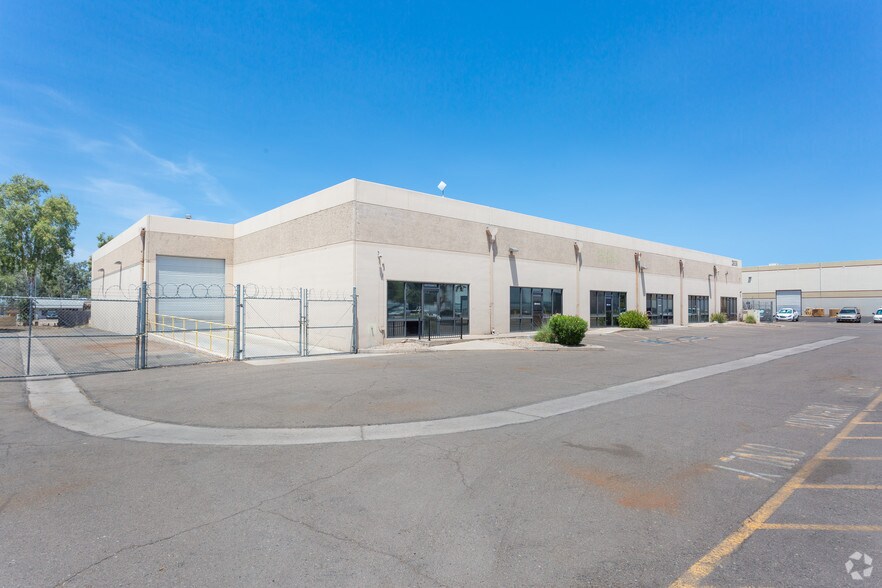 More Photos Of 2939 W Culver St, Phoenix Warehouse For Lease