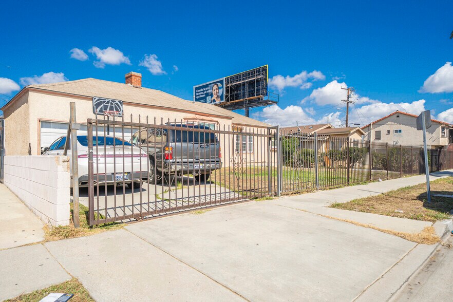 More Photos Of 1021-1026 W Century Blvd, Los Angeles Storefront Retail Residential For Sale