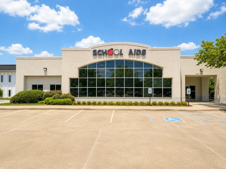 More Photos Of 9335 Interline Ave, Baton Rouge Freestanding For Lease
