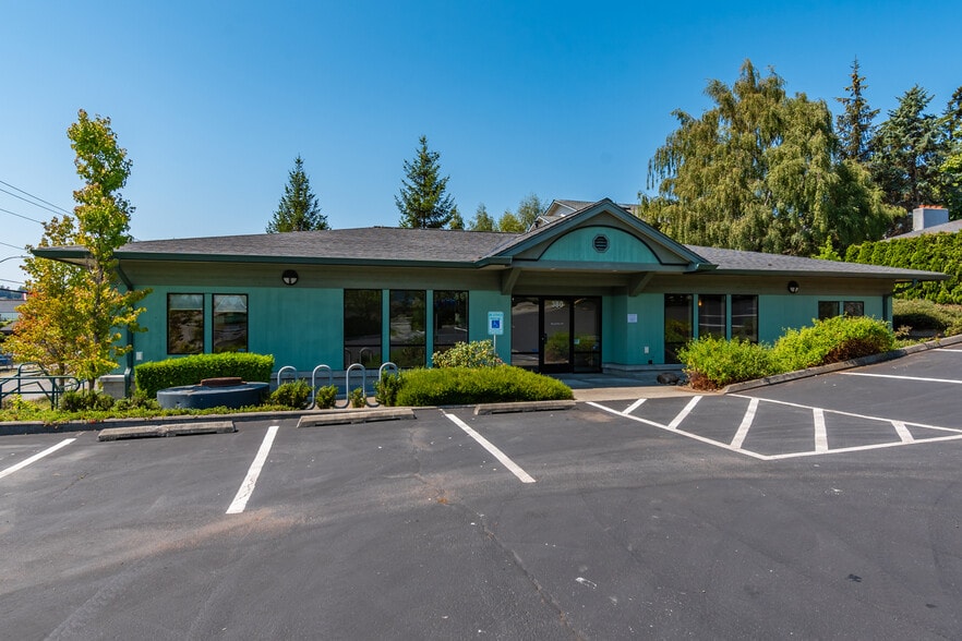 More Photos Of 380 SE Barrington Dr, Oak Harbor Healthcare For Lease
