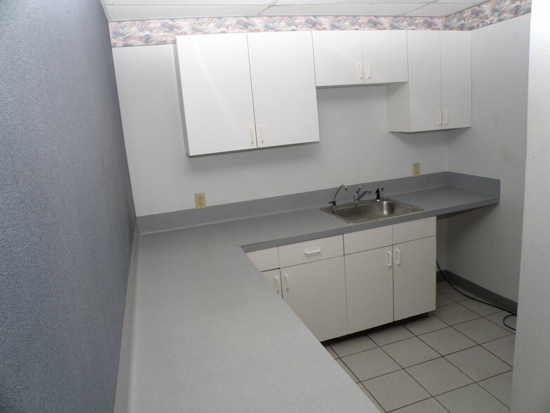 More Photos Of 3101 Gulf Fwy, Dickinson Auto Dealership For Sale