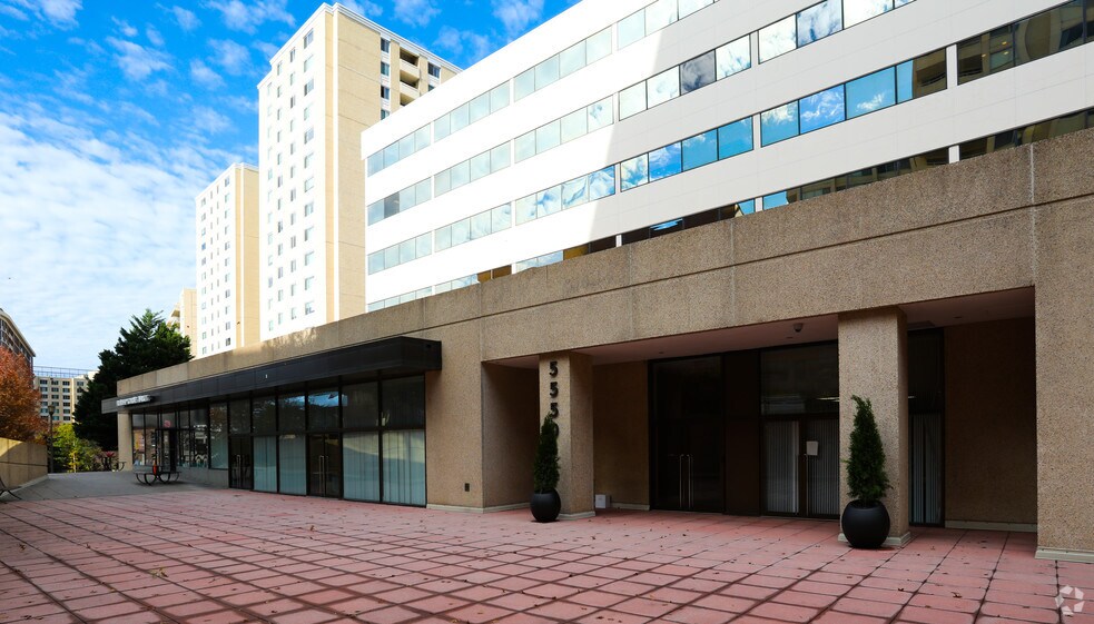 More Photos Of 5550 Friendship Blvd, Chevy Chase Medical For Lease