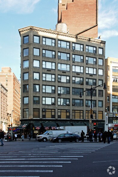 More Photos Of 2061-2065 Broadway, New York Apartments For Lease