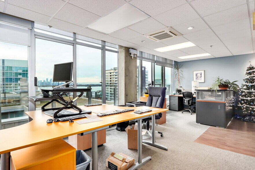 More Photos Of 88 Lonsdale Ave, North Vancouver Office For Lease