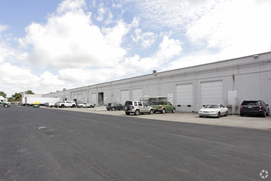 More Photos Of 4101 SW 47th Ave, Davie Unknown For Lease