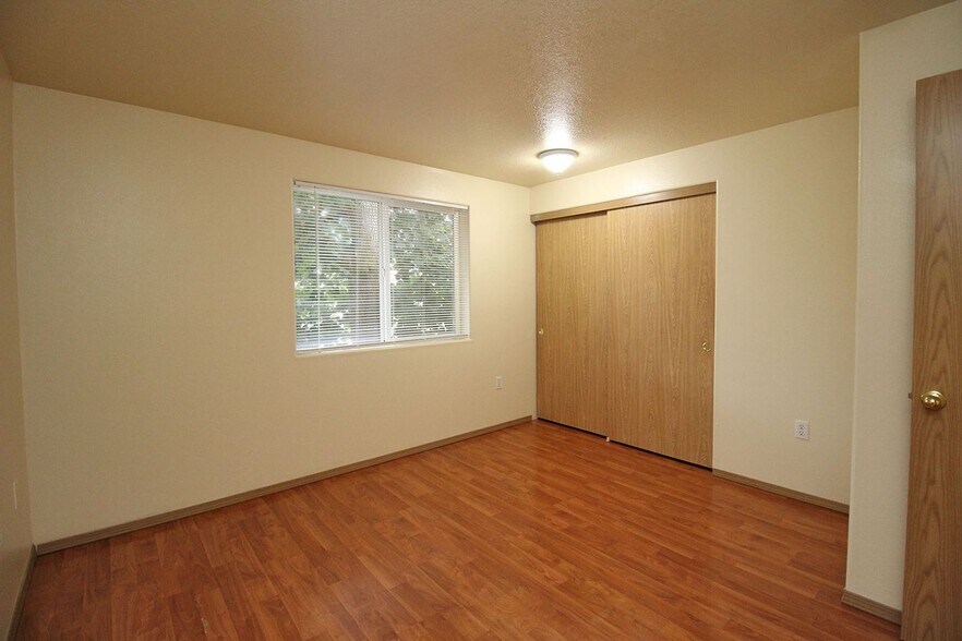 More Photos Of 3548 SE 119th St, Portland Apartments For Sale