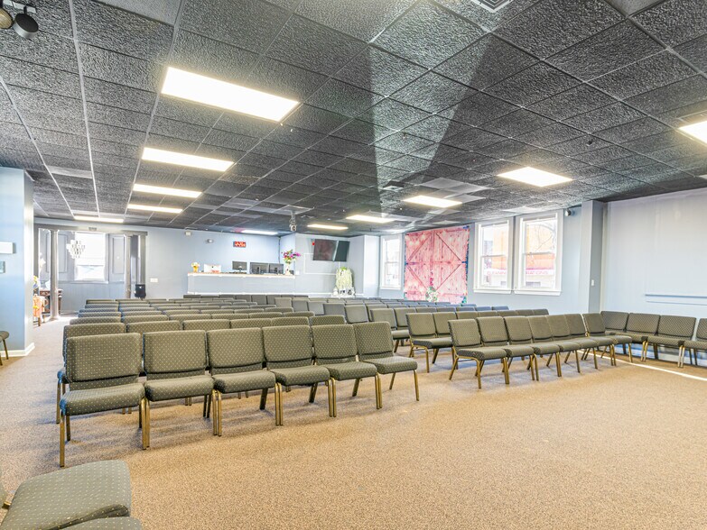 More Photos Of 29 Spruce St, Milford Religious Facility For Sale