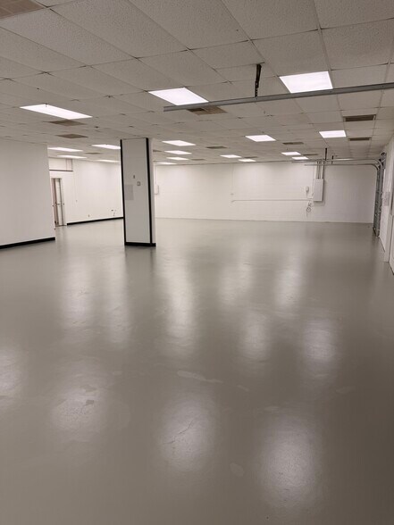 More Photos Of 338 Breesport St, San Antonio Service For Lease