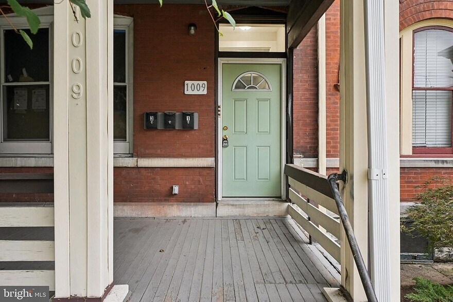 More Photos Of 1009 W Main St, Norristown Apartments For Lease