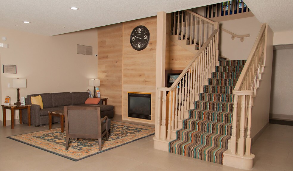 More Photos Of 1801 Cabelas Ln, Prairie Du Chien Hotel For Sale