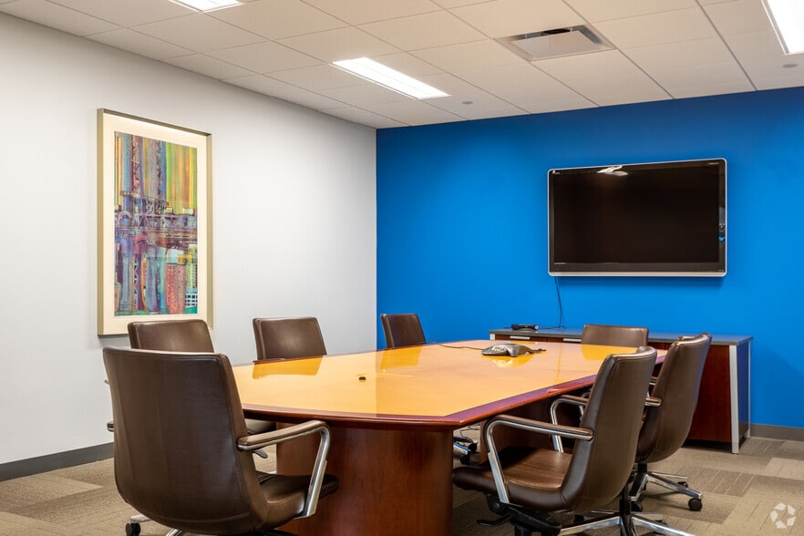 More Photos Of 100 Summit Lake Dr, Valhalla Office For Lease