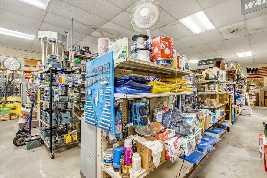 More Photos Of 516 Ash St, Fernandina Beach Freestanding For Sale