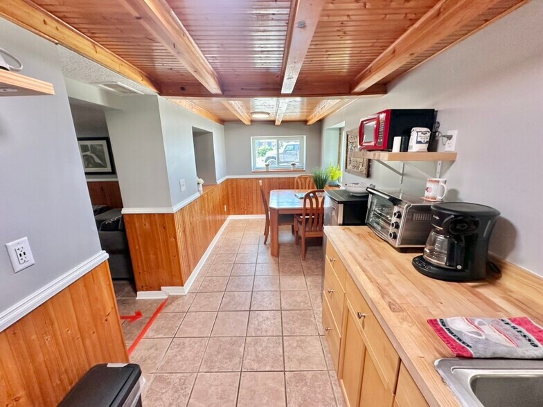 More Photos Of 511 N Ocean Shore Blvd, Flagler Beach Office Residential For Sale