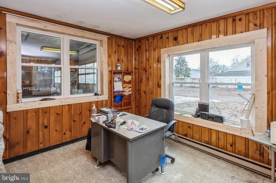 More Photos Of 27 Brooks Ave, Morrisville Service For Sale