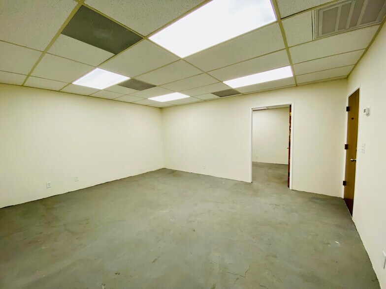 More Photos Of 732 N Lake Ave, Pasadena Office For Lease