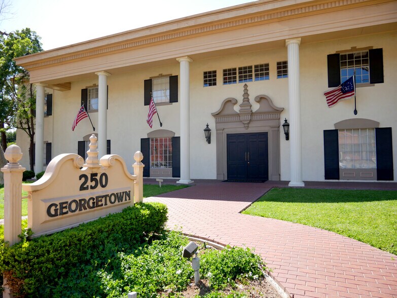 More Photos Of 250 N Golden Circle Dr, Santa Ana Office For Lease