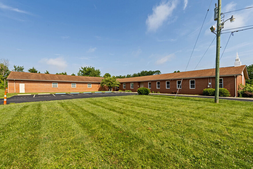 More Photos Of 9564 Hazelton-Etna SW Rd, Pataskala Religious Facility For Sale