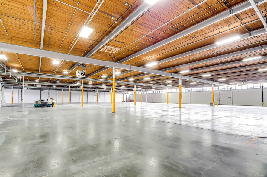 More Photos Of 5900 1st Ave S, Seattle Warehouse For Lease