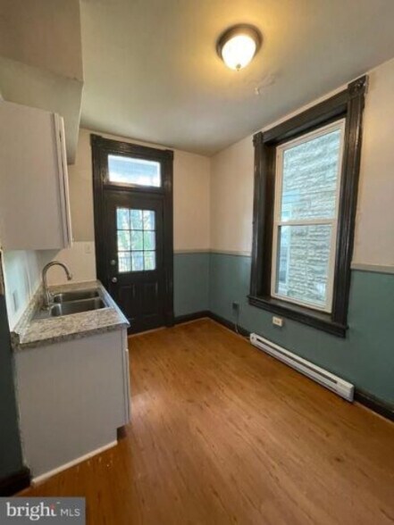 More Photos Of 228-230 Summit Ave, Hagerstown Apartments For Sale