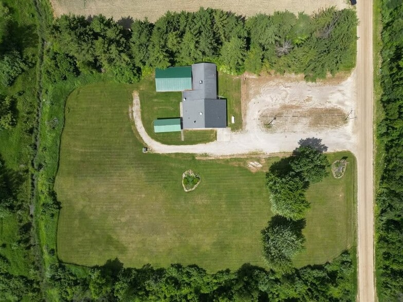 More Photos Of 145 Wedge Rd, Sandusky Specialty For Sale