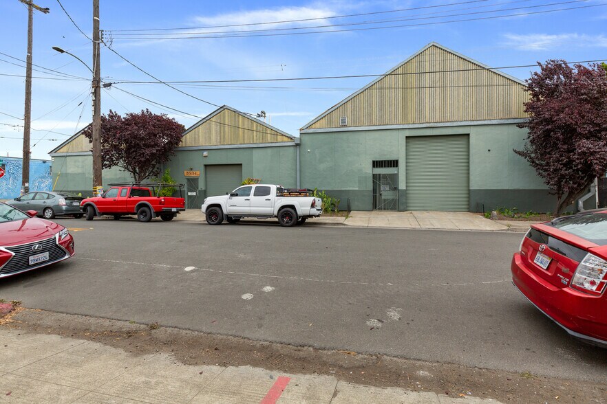More Photos Of 2534 Magnolia St, Oakland Manufacturing For Sale