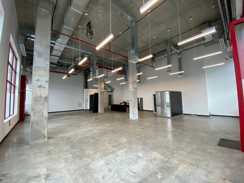 More Photos Of 100 Bogart St, Brooklyn Office For Lease
