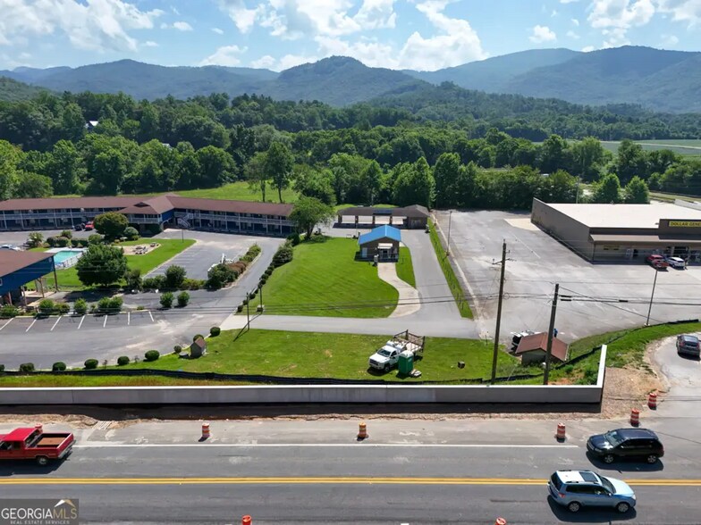 More Photos Of 36 Royalty Ln, Dillard Carwash For Sale