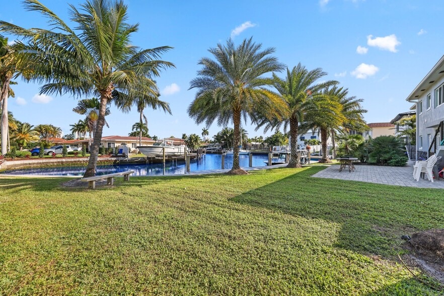 More Photos Of 830 SE 22nd Ave, Pompano Beach Apartments For Sale