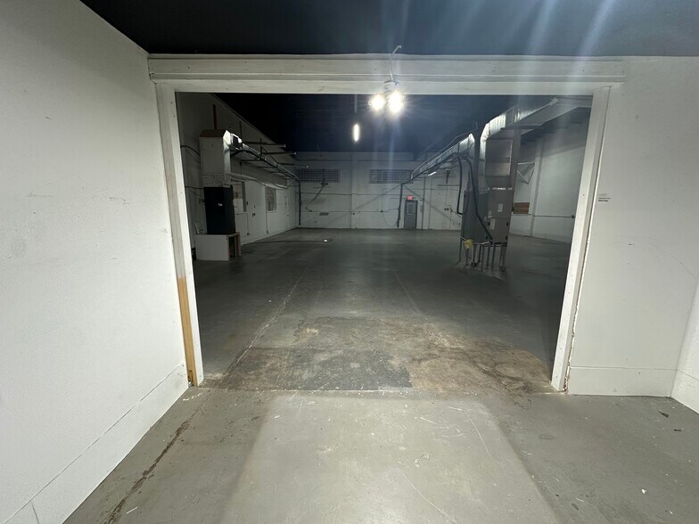 More Photos Of 5110 NW 2nd Ave, Miami Warehouse For Sale
