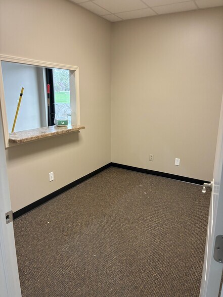 More Photos Of 606 W Main St, Pittsboro Unknown For Lease