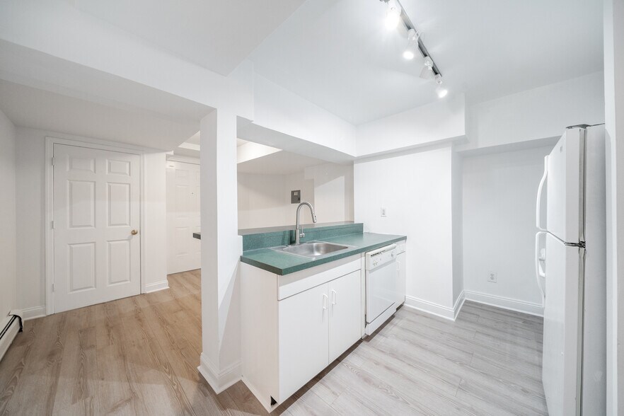 More Photos Of 151 SIP Ave, Jersey City Apartments For Sale