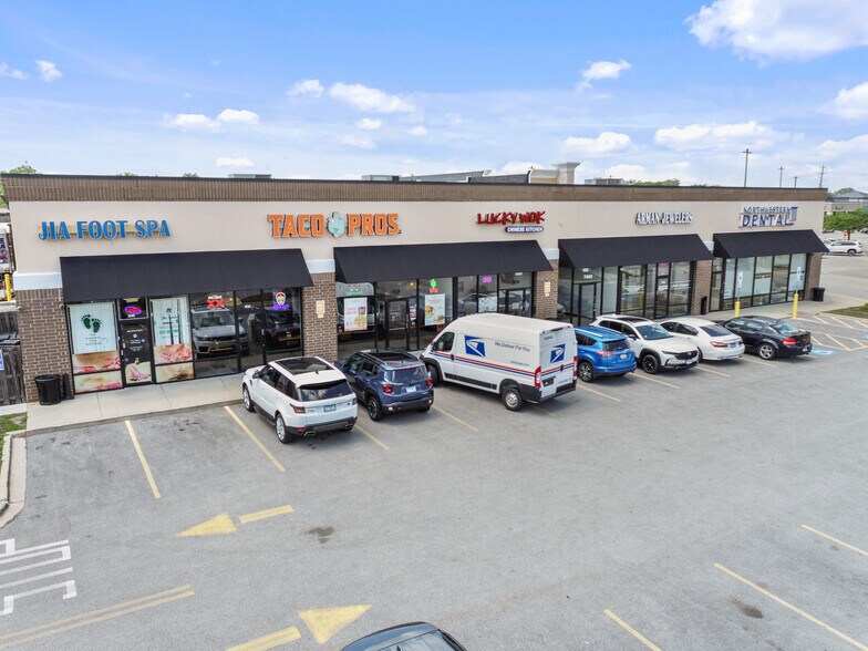More Photos Of 7900 N Milwaukee Ave, Niles Unknown For Lease