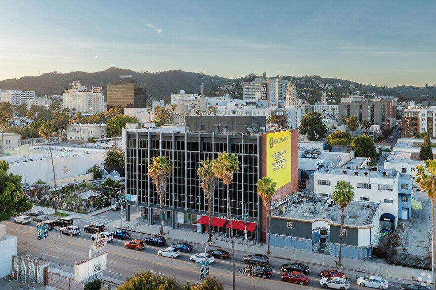 More Photos Of 6725 W Sunset Blvd, Los Angeles Office For Lease