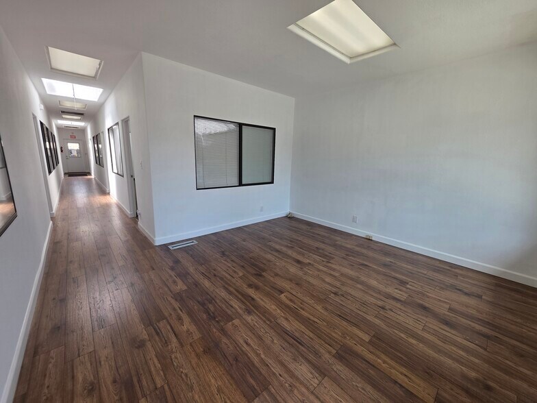 More Photos Of 431 S C St, Oxnard Medical For Sale