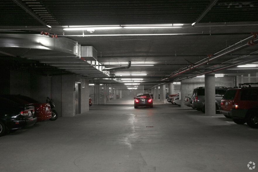 More Photos Of 8601 Lincoln Blvd, Los Angeles Apartments For Lease