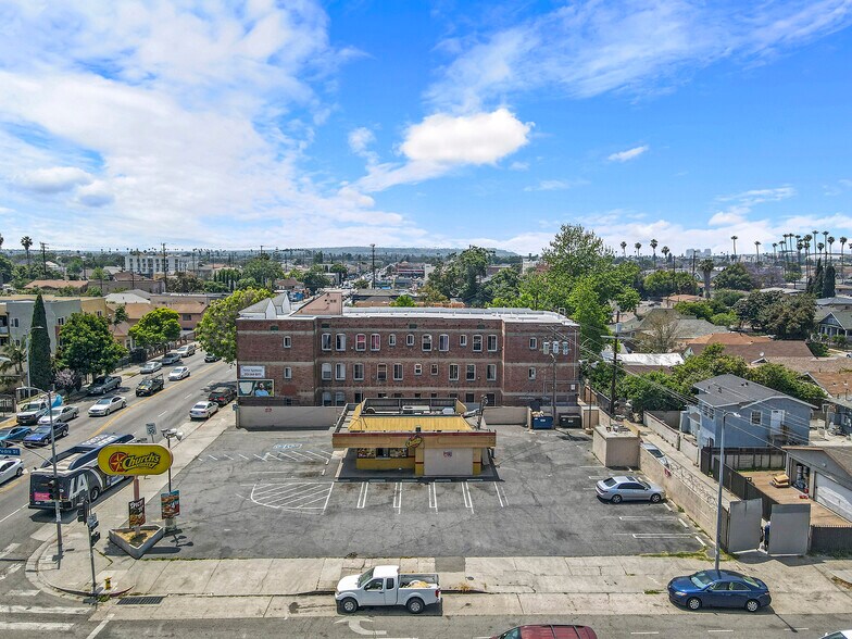 More Photos Of 257 Vernon Ave, Los Angeles Land For Sale