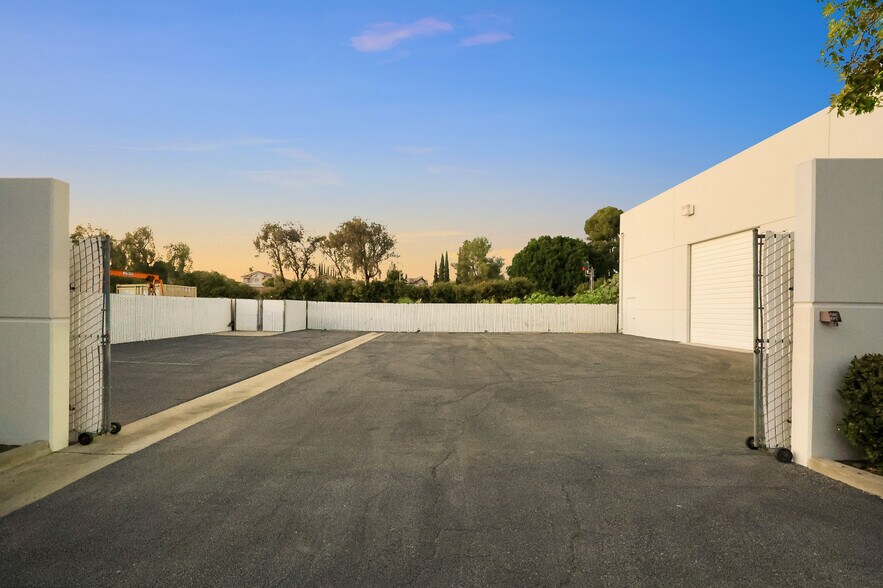 More Photos Of 21117 Commerce Pointe Dr, City Of Industry Warehouse For Lease