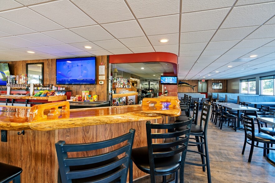More Photos Of 850 Quintana Rd, Morro Bay Restaurant For Sale