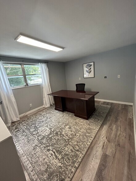 More Photos Of 6703 Massachusetts Ave, New Port Richey Showroom For Sale