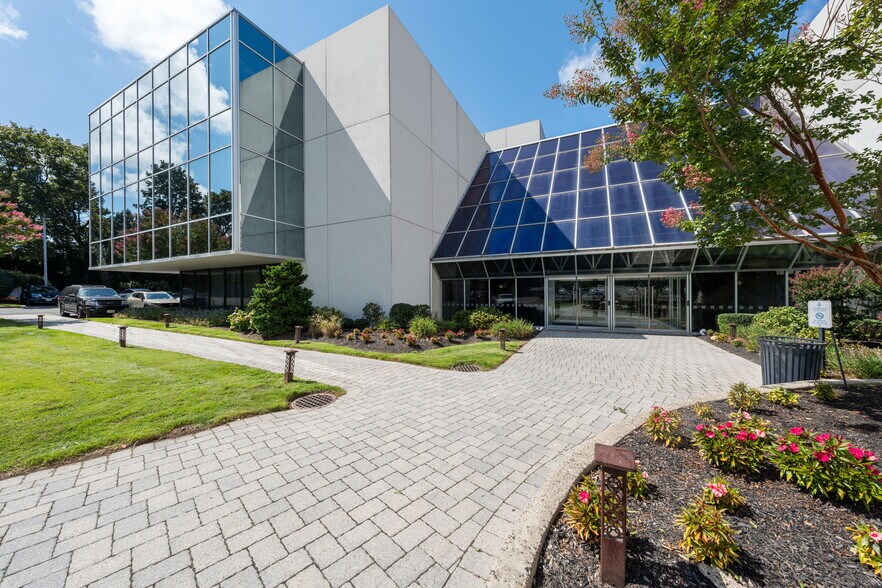 More Photos Of 700 Veterans Memorial Hwy, Hauppauge Unknown For Lease