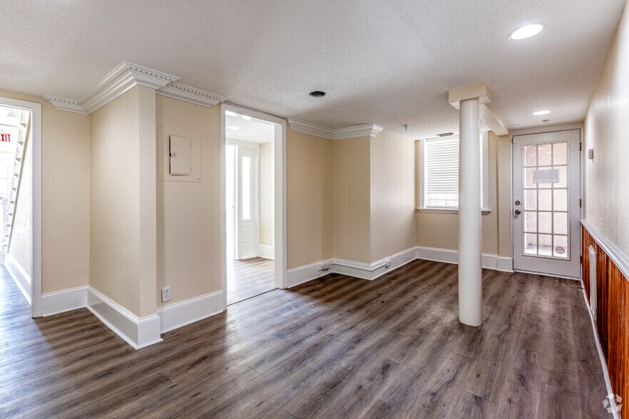 More Photos Of 1103-1109 14th St W, Bradenton Medical For Lease