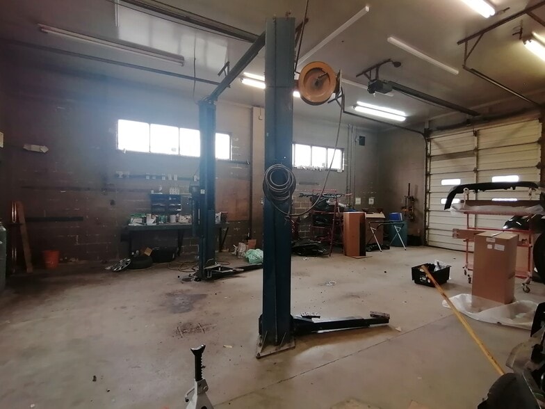 More Photos Of 120 Church St, Hagerstown Auto Repair For Sale