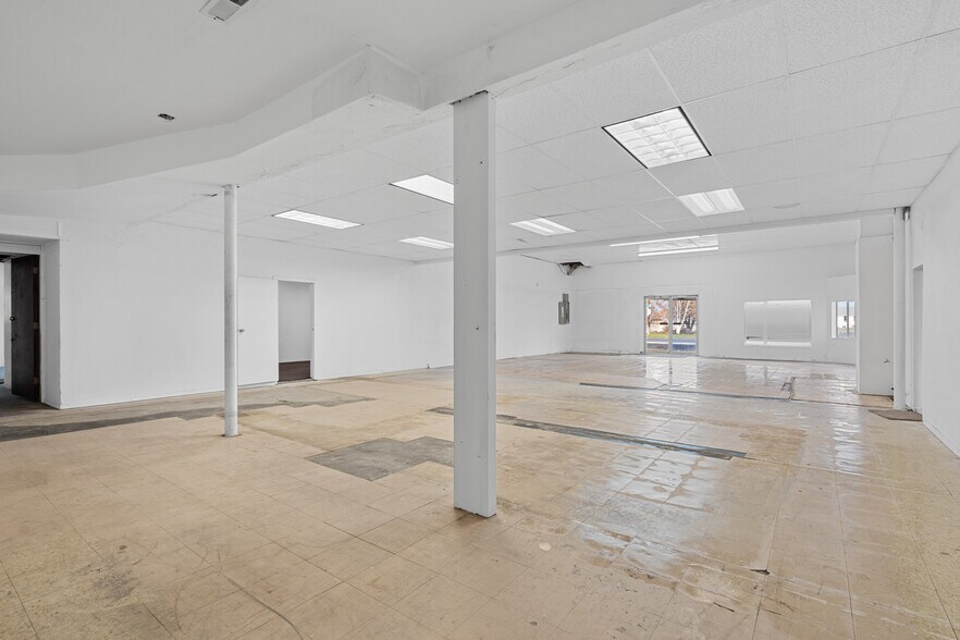 More Photos Of 990 E Hwy 730, Irrigon Storefront Retail Office For Sale