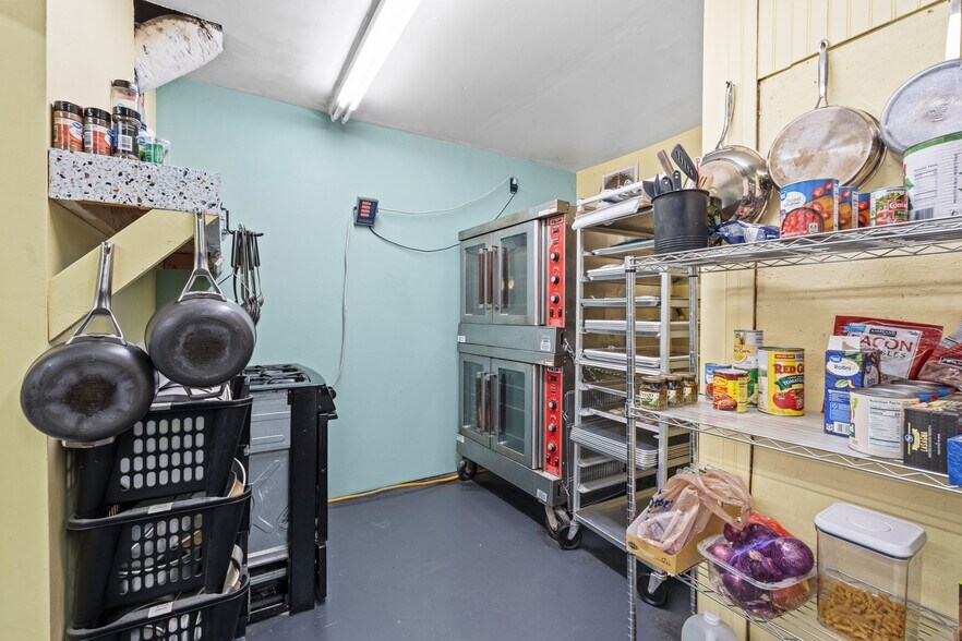 More Photos Of 808 Bypass Rd, Winchester Freestanding For Sale