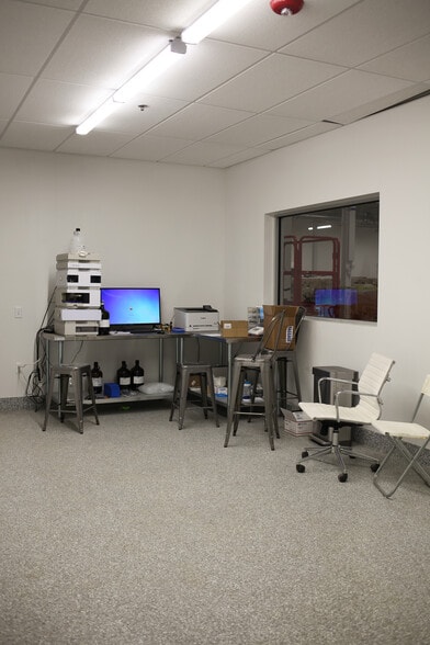 More Photos Of 11380 E Smith Rd, Aurora Warehouse For Sale