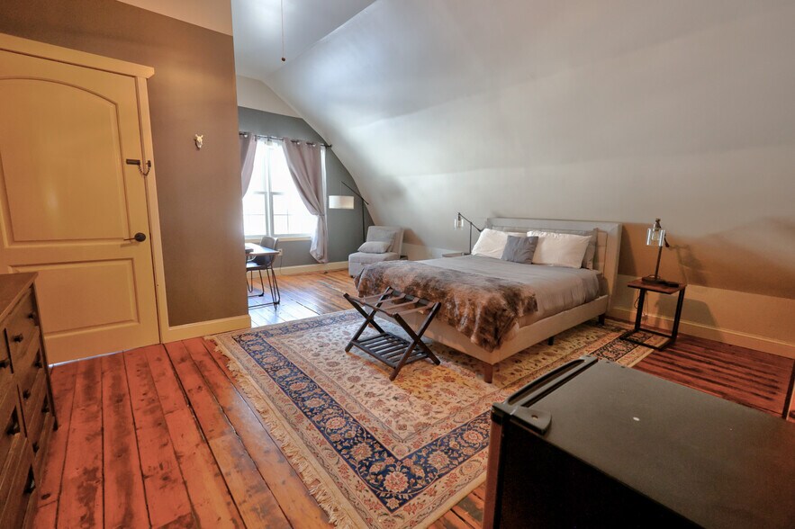 More Photos Of 400 Game Farm Rd, Catskill Hospitality For Sale