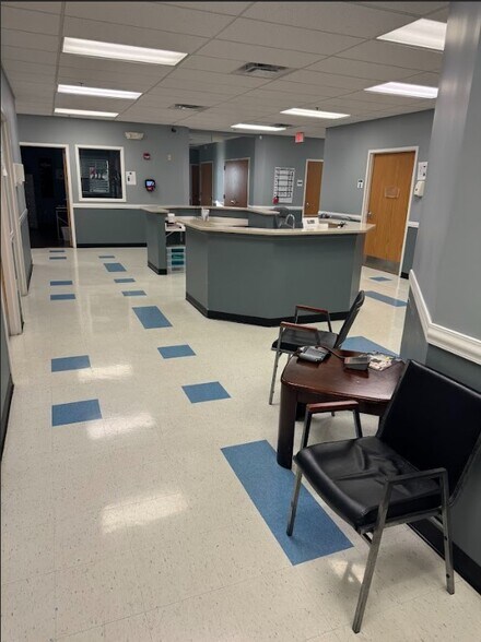 More Photos Of 645 Roy Wilkins Ave, Louisville Medical For Lease